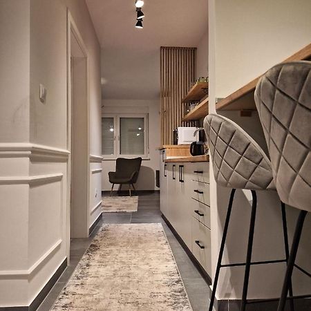 Azimut Apartman ビイェリナ エクステリア 写真