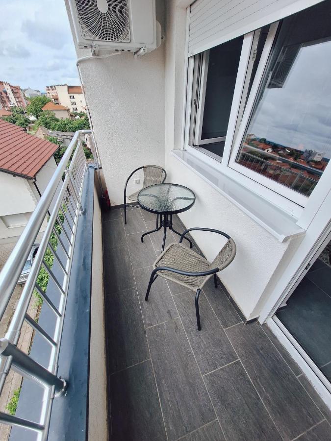 Azimut Apartman ビイェリナ エクステリア 写真
