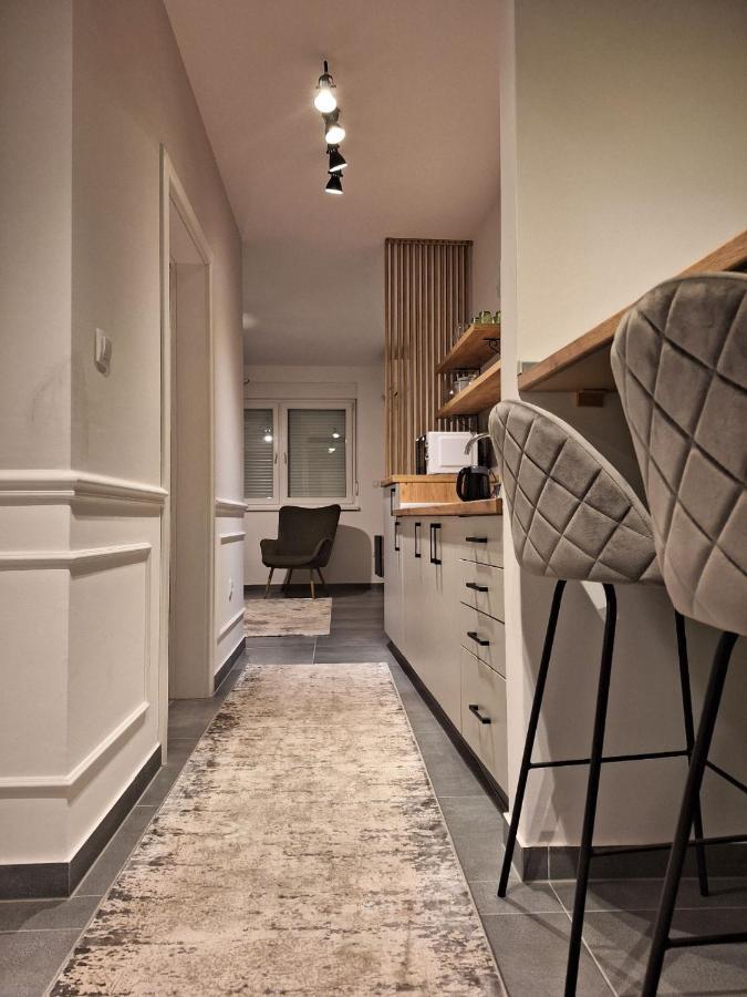 Azimut Apartman ビイェリナ エクステリア 写真