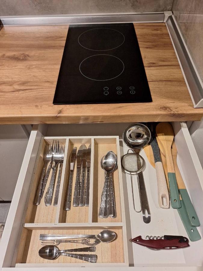 Azimut Apartman ビイェリナ エクステリア 写真
