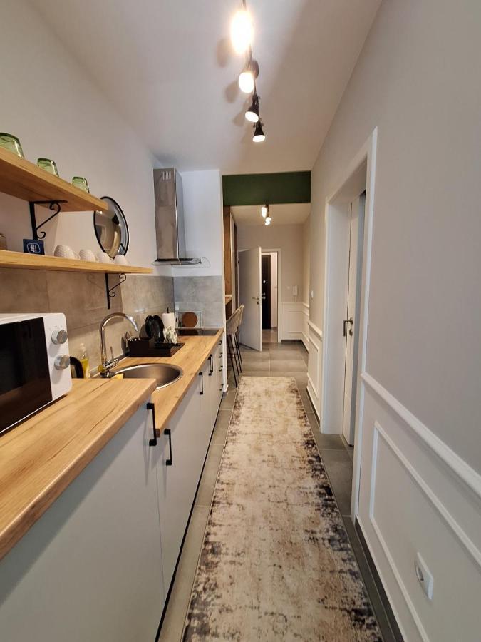 Azimut Apartman ビイェリナ エクステリア 写真