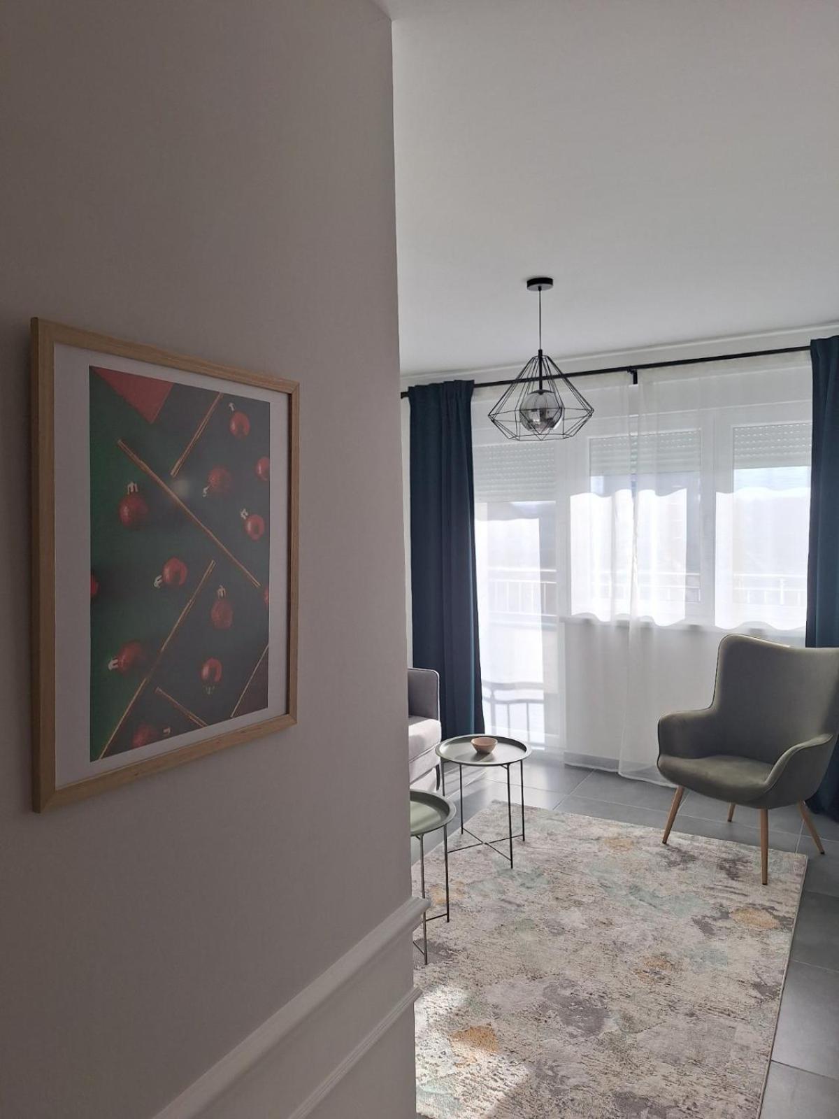 Azimut Apartman ビイェリナ エクステリア 写真